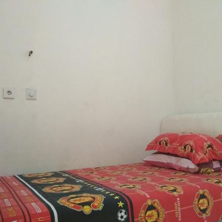 Blue Flame Inn Banyuwangi  Exterior photo